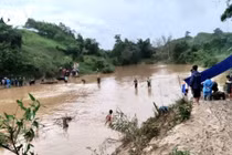 Tìm thấy thi thể người phụ nữ đi cắt cỏ trượt chân rơi xuống hồ