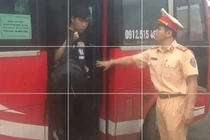 CSGT bắt giữ xe 29 chỗ “nhồi nhét” 64 khách từ Hà Nội đi Ninh Bình