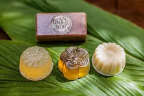 Xà phòng từ mật ong và dầu dừa