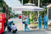 Gần 1.000 người liên quan chủ quầy trà sữa "Cô chủ nhỏ" mắc Covid-19