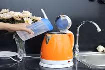 Đừng quên vệ sinh bình đun nước 