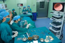 Phẫu thuật nội soi tạo hình xương con chữa điếc