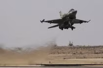 Quân đội Israel không kích Damascus, 7 quân nhân Syria thương vong