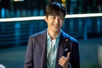 Kim Seon Ho được ủng hộ tái xuất sau scandals với bạn gái cũ