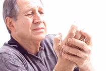 Tê bì tay chân có phải biến chứng tiểu đường?