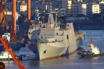 Trung Quốc đạt kỷ lục mới, hạ thủy 3 chiến hạm cùng ngày