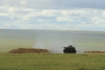 Lính tăng Nga tiếp tục tập luyện với kinh nghiệm chiến đấu ở Syria