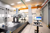 Công nghệ Eagle Eye đo cấu trúc hình học/tọa độ thân xe (CMM).