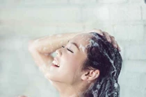 6 bí kíp cho tóc và da đầu khỏe ngày lạnh