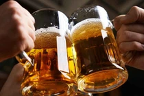 4 căn bệnh ung thư có mối liên quan mật thiết đến lạm dụng rượu bia