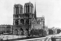 Nhà thờ Đức Bà cháy tan hoang, giới nghệ thuật 'khóc ròng'