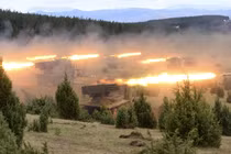 Cận cảnh cuộc diện tập quy mô lớn của quân đội Serbia