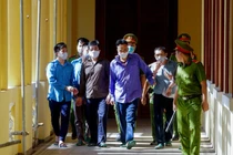 Xuất hiện tình tiết bất ngờ tại tòa trong ngày đầu xét xử vụ Tuấn "khỉ"