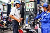 Giá xăng giảm còn 11.000 đồng/lít vào ngày mai?