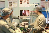 Nong bóng hơi ống mềm điều trị hẹp thực quản