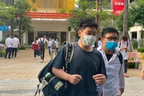 Bộ trưởng Bộ Giáo dục chỉ đạo khẩn về phòng chống COVID-19