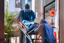 Bộ Y tế: SARS-CoV-2 lây qua đường không khí