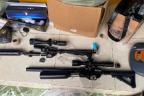Cơ quan chức năng cho biết, số linh kiện bị thu giữ có thể lắp ráp khoảng 200 khẩu súng săn. Ảnh: Công an cung cấp.