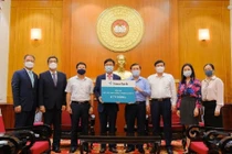 Hana Bank ủng hộ 6 tỷ đồng vào Quỹ Văcxin Covid-19