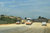 Nhiều dự án thành phần cao tốc Bắc Nam phía Đông gặp khó về vốn