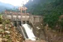 Xả lũ cuốn trôi 28 bộ hài cốt, thuỷ điện Thượng Nhật đền bù dân 100 triệu đồng