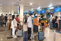 Hà Nội tạm dừng nhập cảnh hành khách tại sân bay Nội Bài
