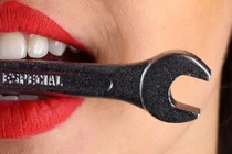 Tổn thương răng vì sản phẩm làm trắng