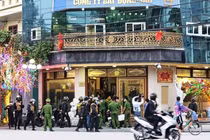 “Đàn em” của vợ chồng đại gia “Đường Nhuệ” ra đầu thú