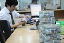 Một số ngân hàng nhỏ bắt đầu đẩy cao lãi suất huy động 