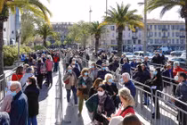 WHO: Số ca tử vong do COVID-19 tăng tuần thứ 5 liên tiếp, có sự gia tăng trong nhóm trẻ tuổi