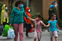 Tối 3/8: Hơn 4.800 ca Covid-19, Hà Nội gần 100 trường hợp mắc mới