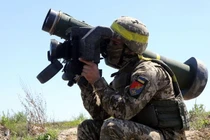 NATO tuyên bố Nga là “mối đe dọa”, và viện trợ quân sự sẽ giúp Ukraine "giành chiến thắng"