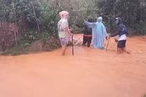 Vận động viên tự mò mẫm vượt qua nguy hiểm ở Dalat Ultra Trail 2020