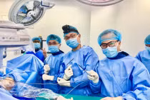 Công nghệ 3D chẩn đoán và gỡ khớp dính 8 năm