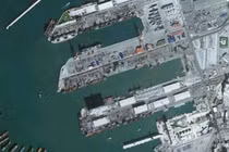 Người nhái đặc nhiệm Nga diễn tập chống biệt kích ở căn cứ Hải quân Tartus, Syria