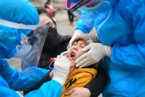 Bé gái 9 tháng tuổi và cụ bà ở Hải Dương dương tính với nCoV