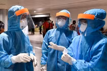 89/89 mẫu xét nghiệm tại Hà Nội liên quan chuyến bay VJ 458 có kết quả âm tính lần 1