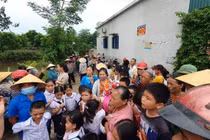 Sáp nhập trường: Phụ huynh phản đối, Phòng Giáo dục nói "cần thiết"