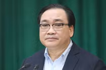 Ông Hoàng Trung Hải bị cảnh cáo