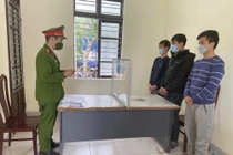 3 đối tượng tại cơ quan công an.