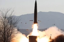 Trung đoàn tên lửa đường sắt của Triều Tiên diễn tập phóng tên lửa đạn đạo