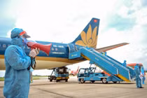 Hạn chế chuyến bay đưa người nhập cảnh vào Việt Nam
