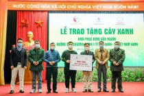 Lễ trao tặng cây xanh khôi phục rừng đầu nguồn - Hưởng ứng Chương trình “1 tỷ cây xanh - Vì Việt Nam xanh”.