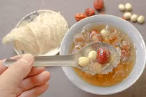 Yến sào rất tốt để bồi bổ sau Covid-19.