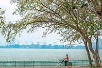 Miền Bắc nắng hanh mát mẻ, Nam Bộ chiều tối và đêm mưa dông