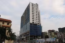 Sân sau 'cộng sinh' với quan chức?