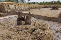  Bãi cọc Cao Quỳ có phải là chiến trận Bạch Đằng?