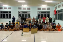 Tại hiện trường, cảnh sát thu giữ hơn 150 triệu đồng, 45 xe các loại và nhiều tang vật phục vụ đánh bạc.