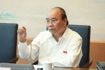 Thủ tướng: Chưa thể cho khách du lịch vào Việt Nam