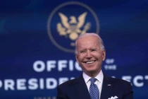 Ông Biden tiếp quản Twitter tổng thống, nhưng mất sạch người theo dõi